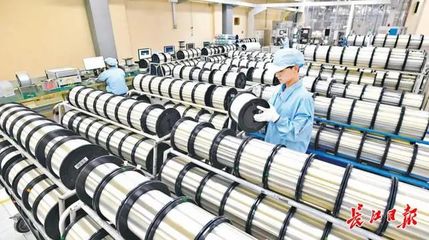 武漢光通信設備制造崛起之路 光纖光纜銷量全球第一、激光設備制造國內領先的秘訣